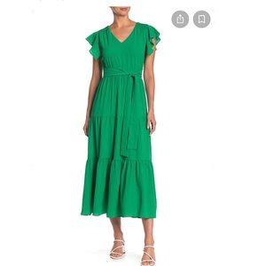 eci New York size XS Kelly green tiered maxi dress with front tie bow